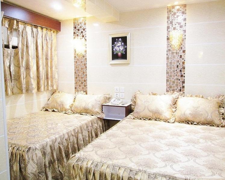 New Chung King Mansion Guest House - Tower C 香港 部屋 写真