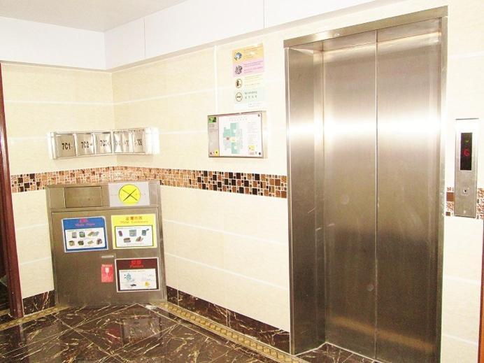 New Chung King Mansion Guest House - Tower C 香港 エクステリア 写真